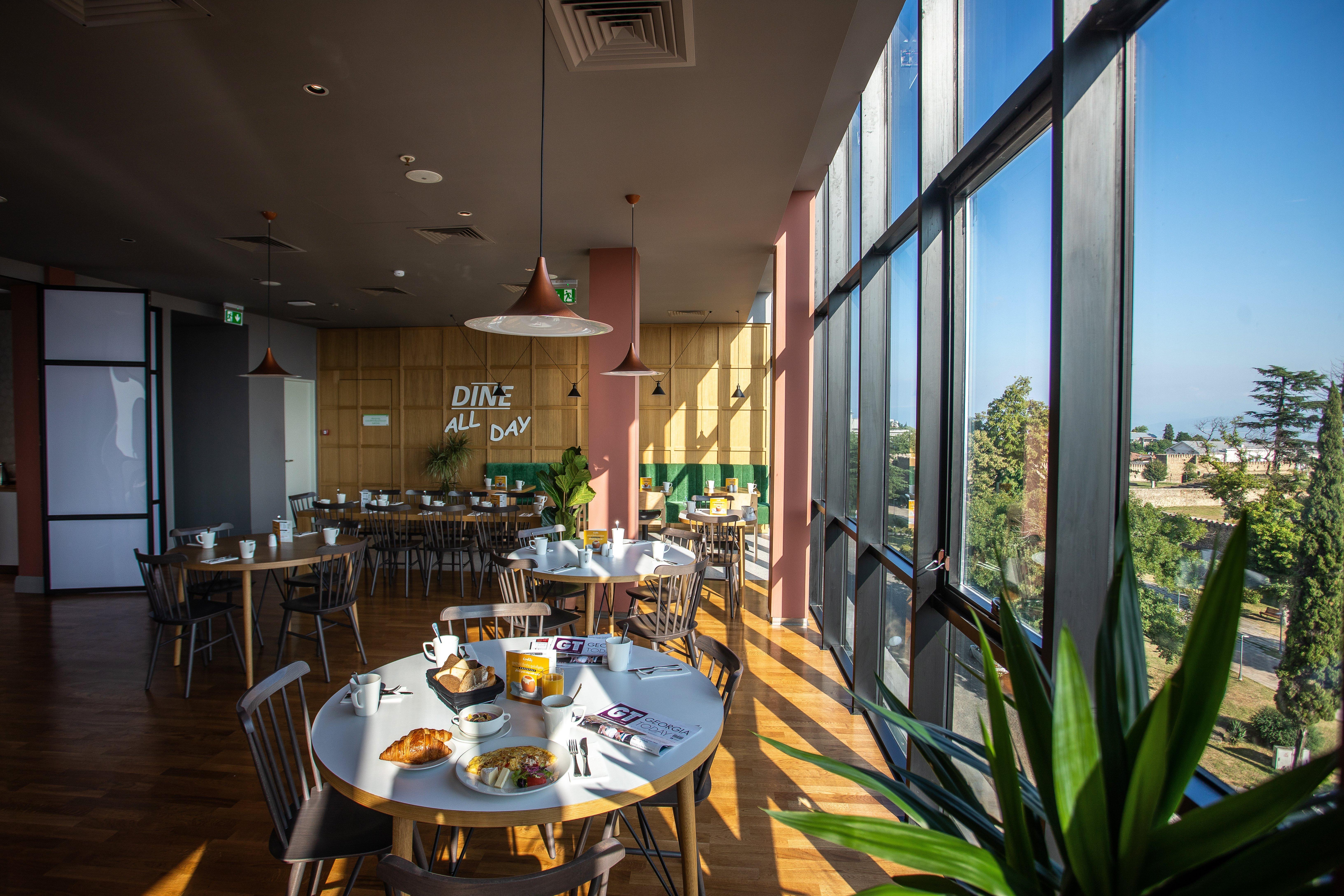 Holiday Inn Telavi By Ihg Εξωτερικό φωτογραφία